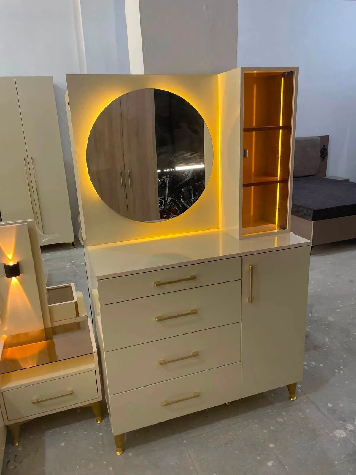 غرف نوم MDF بتصاميم عصرية ولمسات فاخرة ✨نصمّم وننفّذ غرف نوم حسب الطلب، بتفاصيل دقيقة وتشطيبات أنيقة — صورة 1